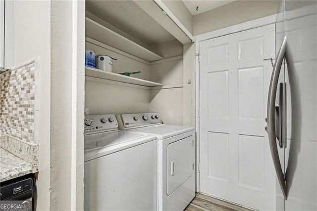 129 Rue Fontaine, Lithonia, GA 30038