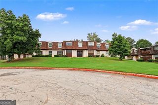 129 Rue Fontaine, Lithonia, GA 30038