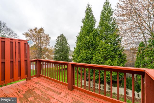 14 OAKGROVE LN, Millersville, PA 17551
