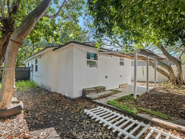 1829 NW 62nd Terrace, Miami, FL 33147