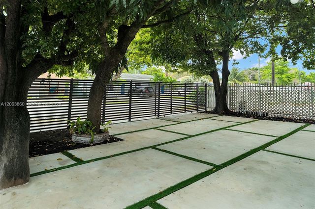 1829 NW 62nd Terrace, Miami, FL 33147