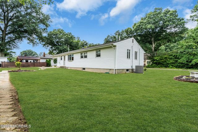733 Harmony Road, North Middletown, NJ 07748