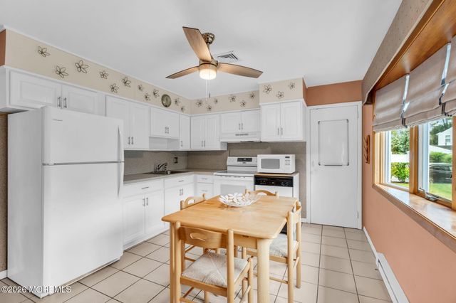 733 Harmony Road, North Middletown, NJ 07748