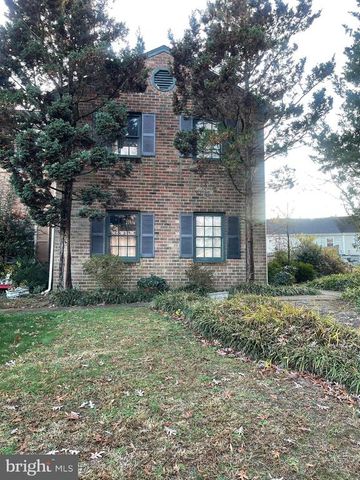 727 OLDE GREENWICH CIR, Fredericksburg, VA 22408