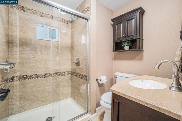 75 E Bolton Rd, Oakley, CA 94561