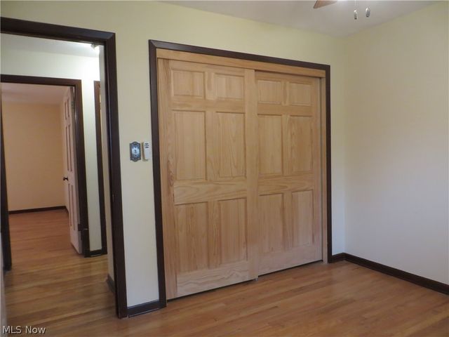 6204 Meadview Drive, Seven Hills, OH 44131