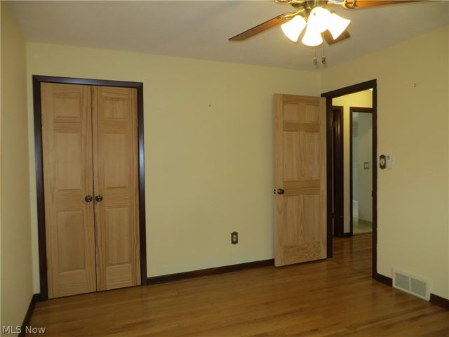 6204 Meadview Drive, Seven Hills, OH 44131