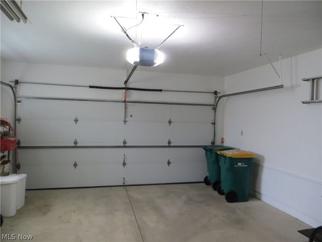 6204 Meadview Drive, Seven Hills, OH 44131