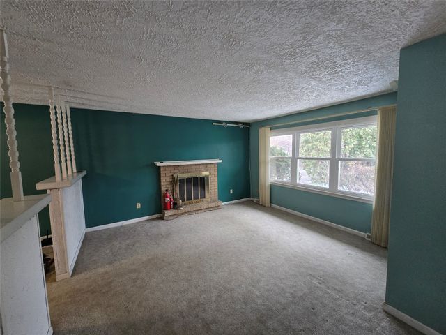 4720 LAWNDALE Drive, Erie, PA 16506