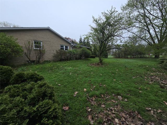 4720 LAWNDALE Drive, Erie, PA 16506