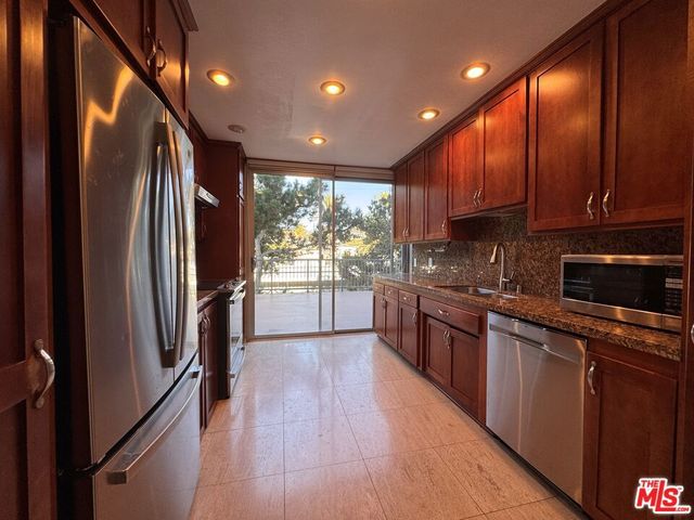 8701 Delgany Avenue 113, Playa Del Rey, CA 90293