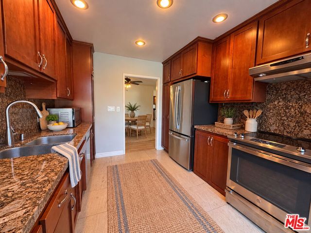 8701 Delgany Avenue 113, Playa Del Rey, CA 90293