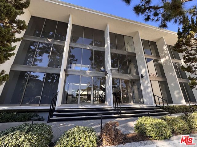 8701 Delgany Avenue 113, Playa Del Rey, CA 90293