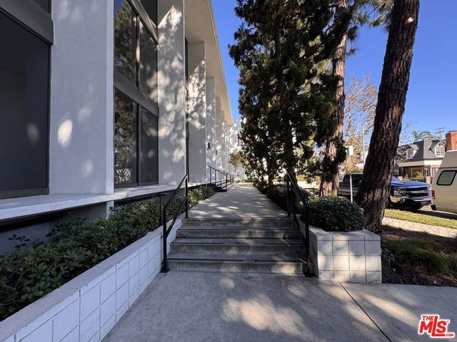 8701 Delgany Avenue 113, Playa Del Rey, CA 90293