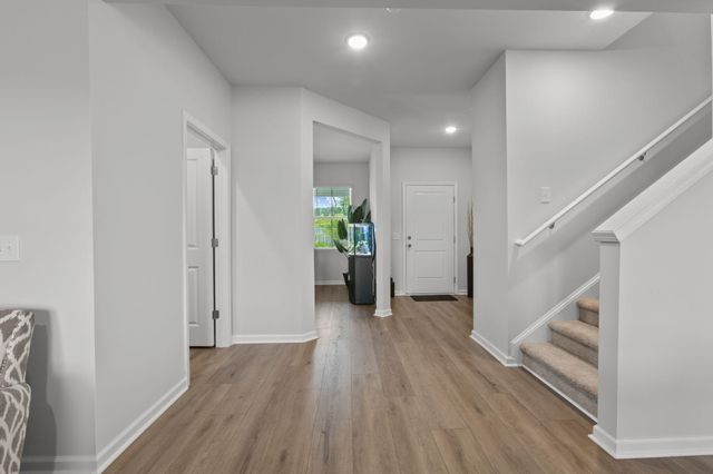 222 W Bradford Pointe Drive, Summerville, SC 29486