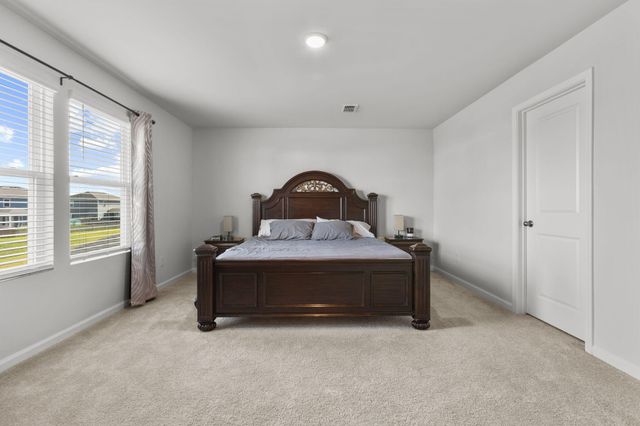 222 W Bradford Pointe Drive, Summerville, SC 29486