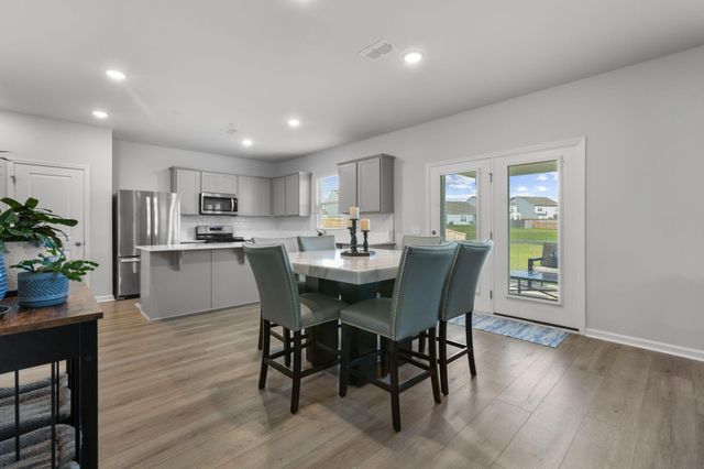222 W Bradford Pointe Drive, Summerville, SC 29486
