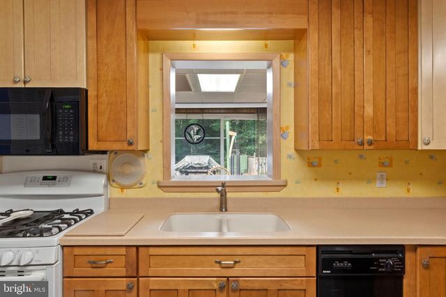 153 DUVAL LN, Edgewater, MD 21037