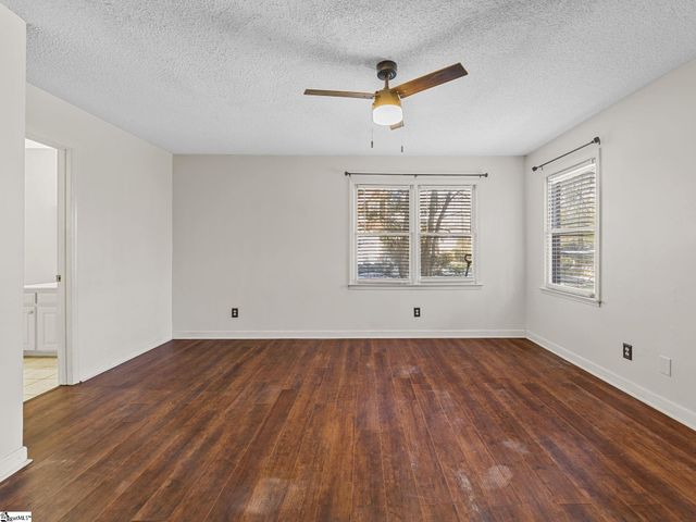 107 Mistybrook Drive, Spartanburg, SC 29302