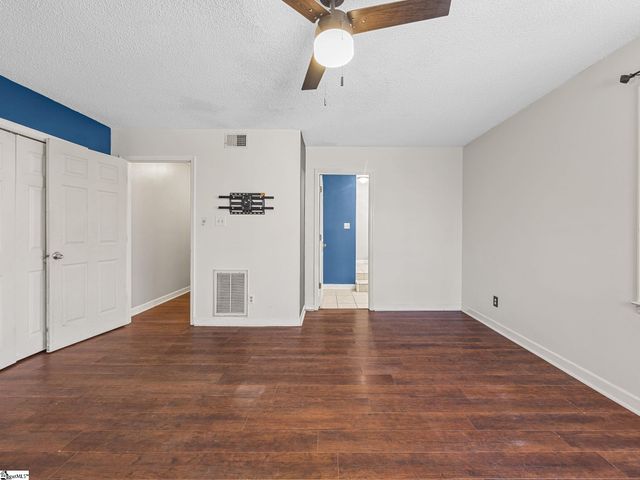 107 Mistybrook Drive, Spartanburg, SC 29302