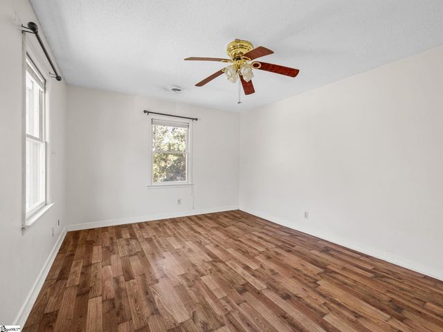 107 Mistybrook Drive, Spartanburg, SC 29302