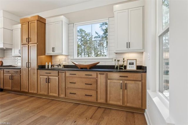 1906 McCoy Rd, Chesapeake, VA 23323