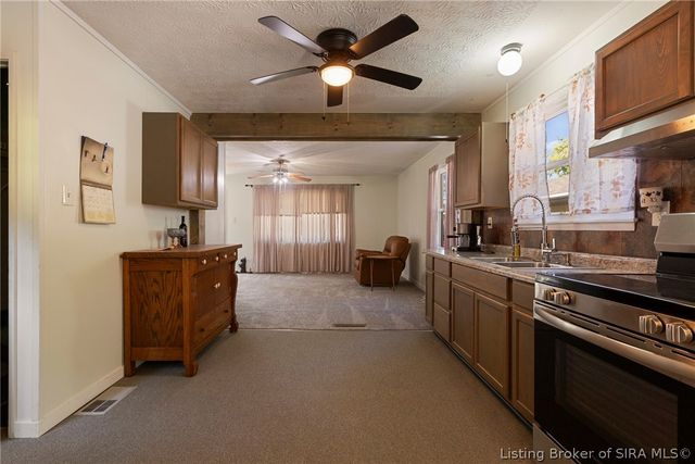 5 Grandview Drive, Jeffersonville, IN 47130