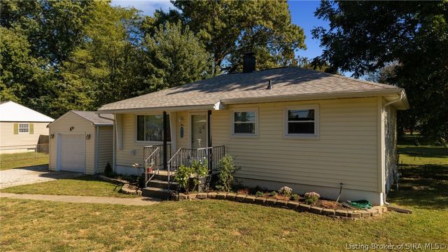5 Grandview Drive, Jeffersonville, IN 47130