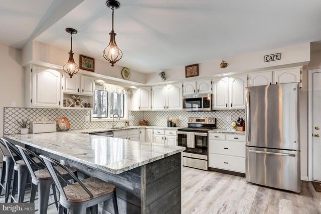 2970 SUMMER DR, Westminster, MD 21157