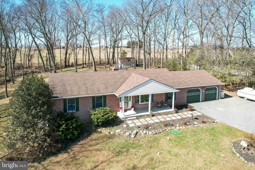 2970 SUMMER DR, Westminster, MD 21157