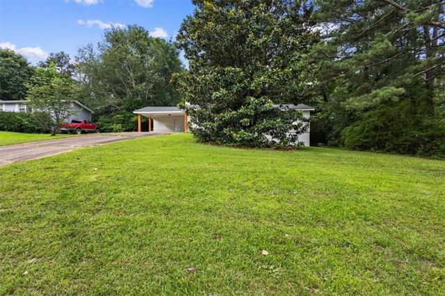 4121 Partridge Dr, Douglasville, GA 30135