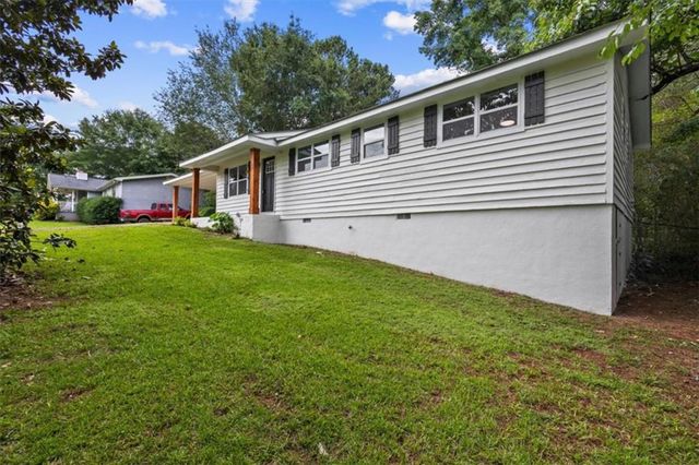 4121 Partridge Dr, Douglasville, GA 30135
