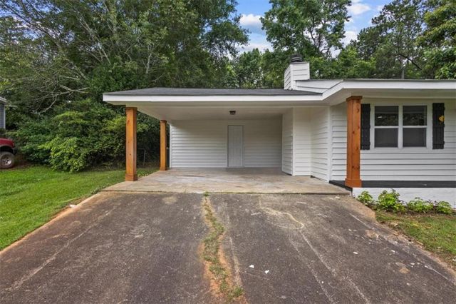 4121 Partridge Dr, Douglasville, GA 30135
