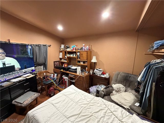 6054 Bluehill Avenue, Las Vegas, NV 89156