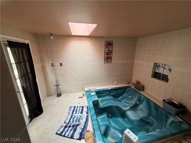 6054 Bluehill Avenue, Las Vegas, NV 89156