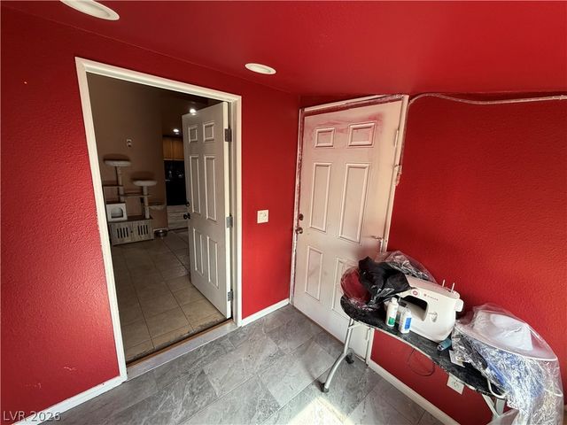 6054 Bluehill Avenue, Las Vegas, NV 89156