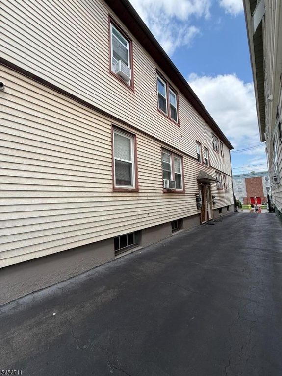 1028 Sheridan Ave, Elizabeth City, NJ 07208 — photo 2