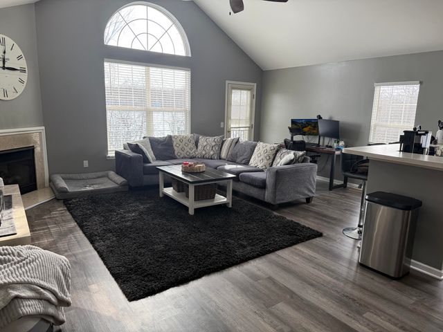 23493 Williamsburg Circle, Woodhaven City, MI 48183