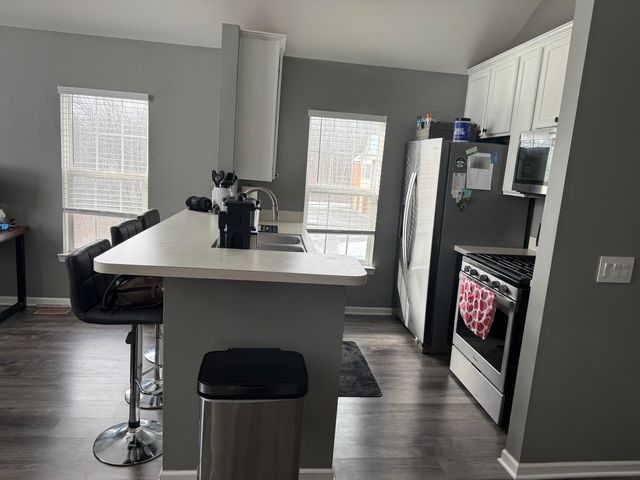 23493 Williamsburg Circle, Woodhaven City, MI 48183