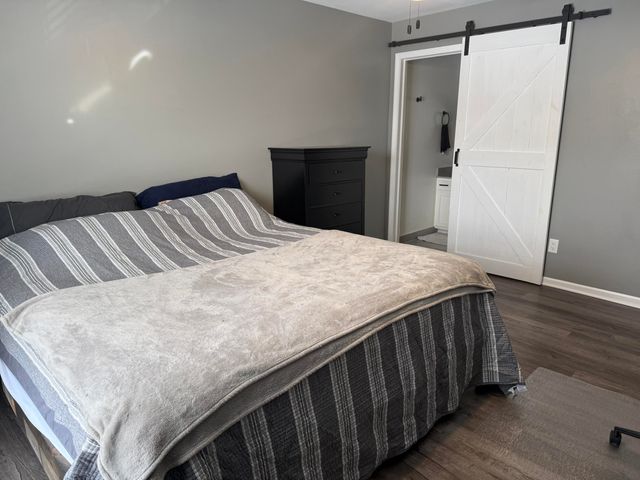 23493 Williamsburg Circle, Woodhaven City, MI 48183