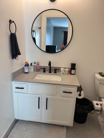 23493 Williamsburg Circle, Woodhaven City, MI 48183