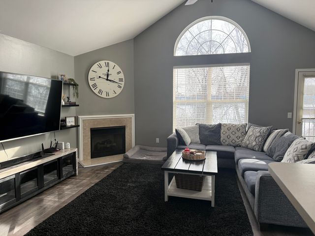 23493 Williamsburg Circle, Woodhaven City, MI 48183