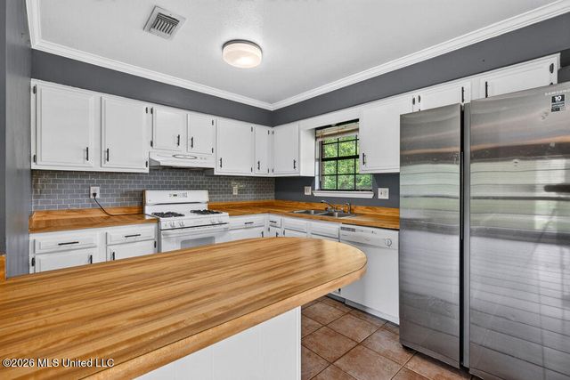 305 Joyce Avenue, Long Beach, MS 39560