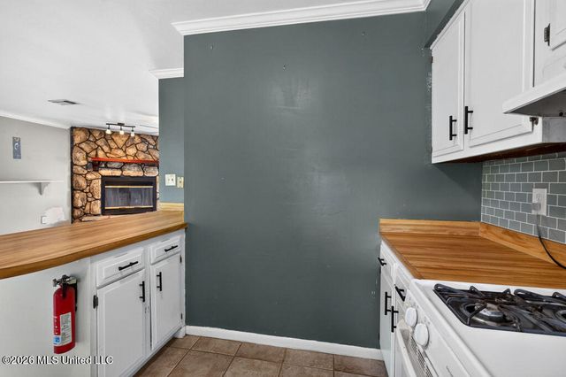 305 Joyce Avenue, Long Beach, MS 39560