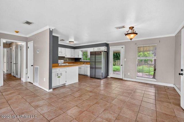 305 Joyce Avenue, Long Beach, MS 39560