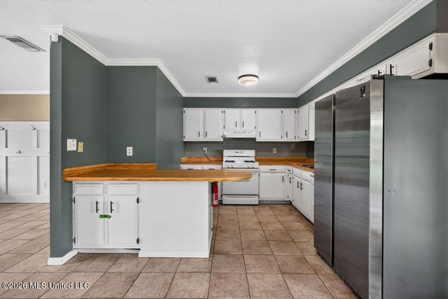 305 Joyce Avenue, Long Beach, MS 39560