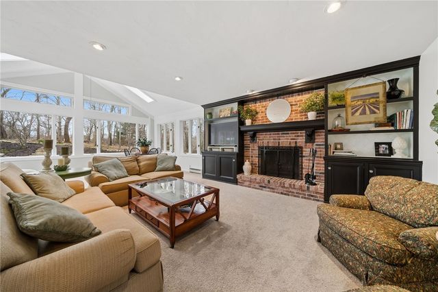 311 Woodmont Drive, Cranberry Twp, PA 16066