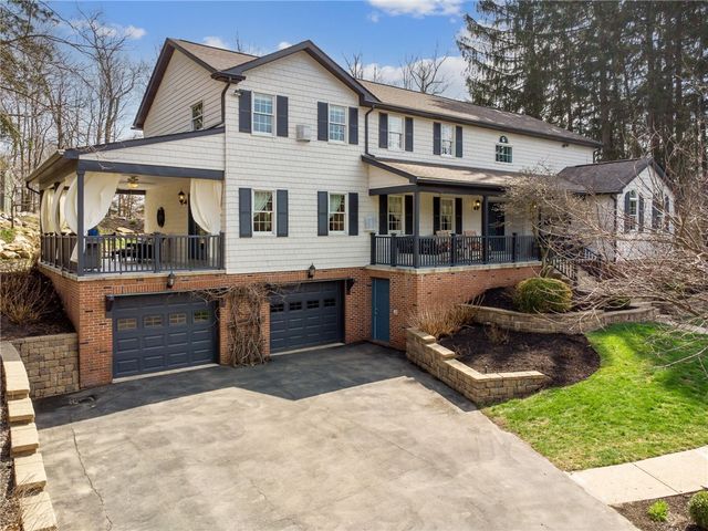 311 Woodmont Drive, Cranberry Twp, PA 16066