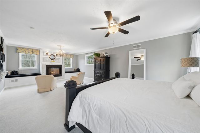 311 Woodmont Drive, Cranberry Twp, PA 16066