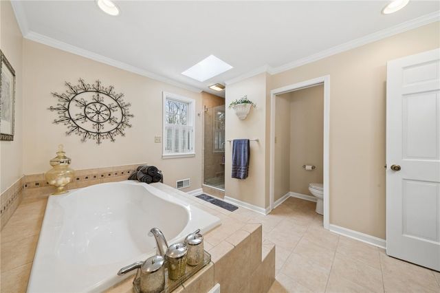 311 Woodmont Drive, Cranberry Twp, PA 16066